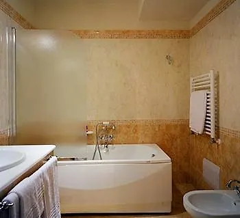 Hotel Ypsigro Palace Castelbuono (Sicily)
