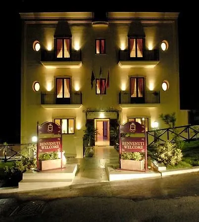 Ypsigro Palace Hotel