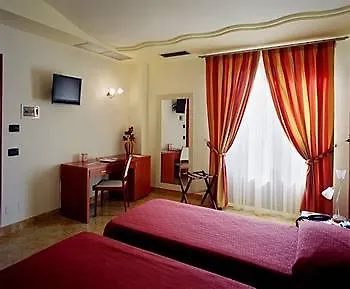 Ypsigro Palace