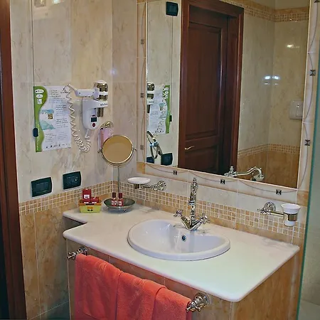 Hotel Ypsigro Palace Castelbuono (Sicily)