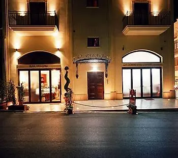 Ypsigro Palace Hotel