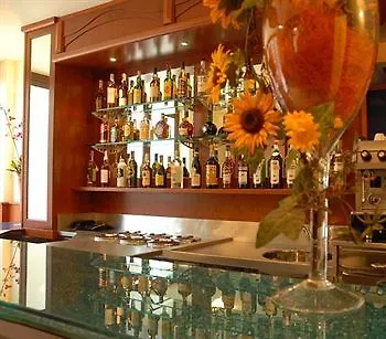 Ypsigro Palace Hotel