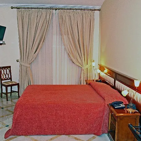 Ypsigro Palace Hotel