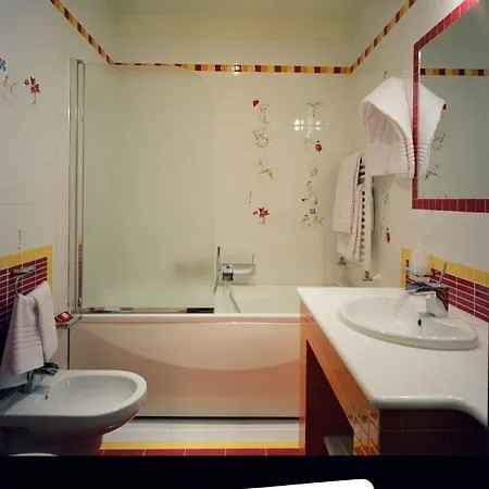Hotel Ypsigro Palace 4*